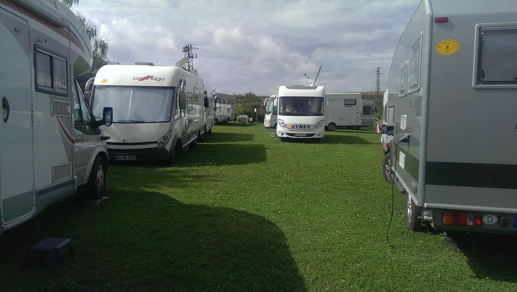 ホテル Camping Verila サパレヴァ・バニャ エクステリア 写真