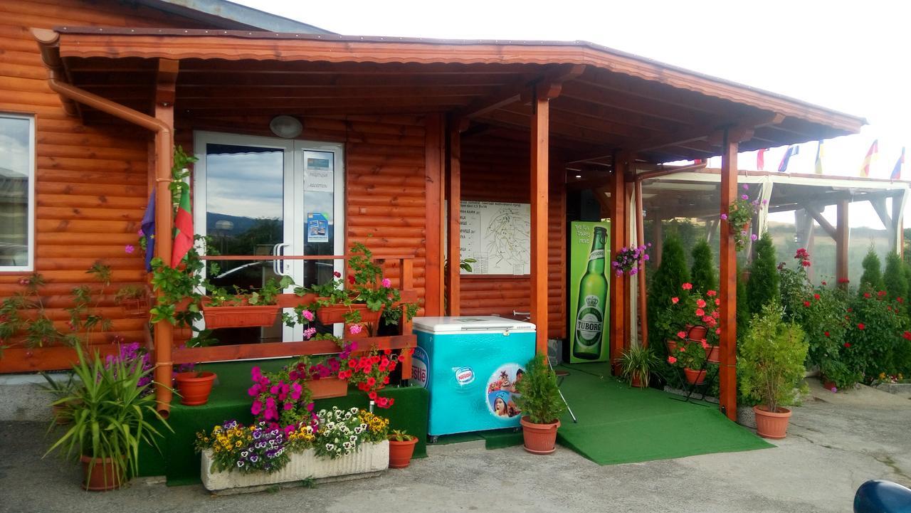 ホテル Camping Verila サパレヴァ・バニャ エクステリア 写真
